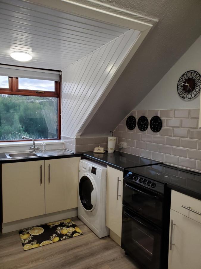 Carvetii - Mayhaven House - Tranquil Cul-De-Sac - 2 Bedrooms, Sleeps 4 Guests Dunfermline Exterior photo
